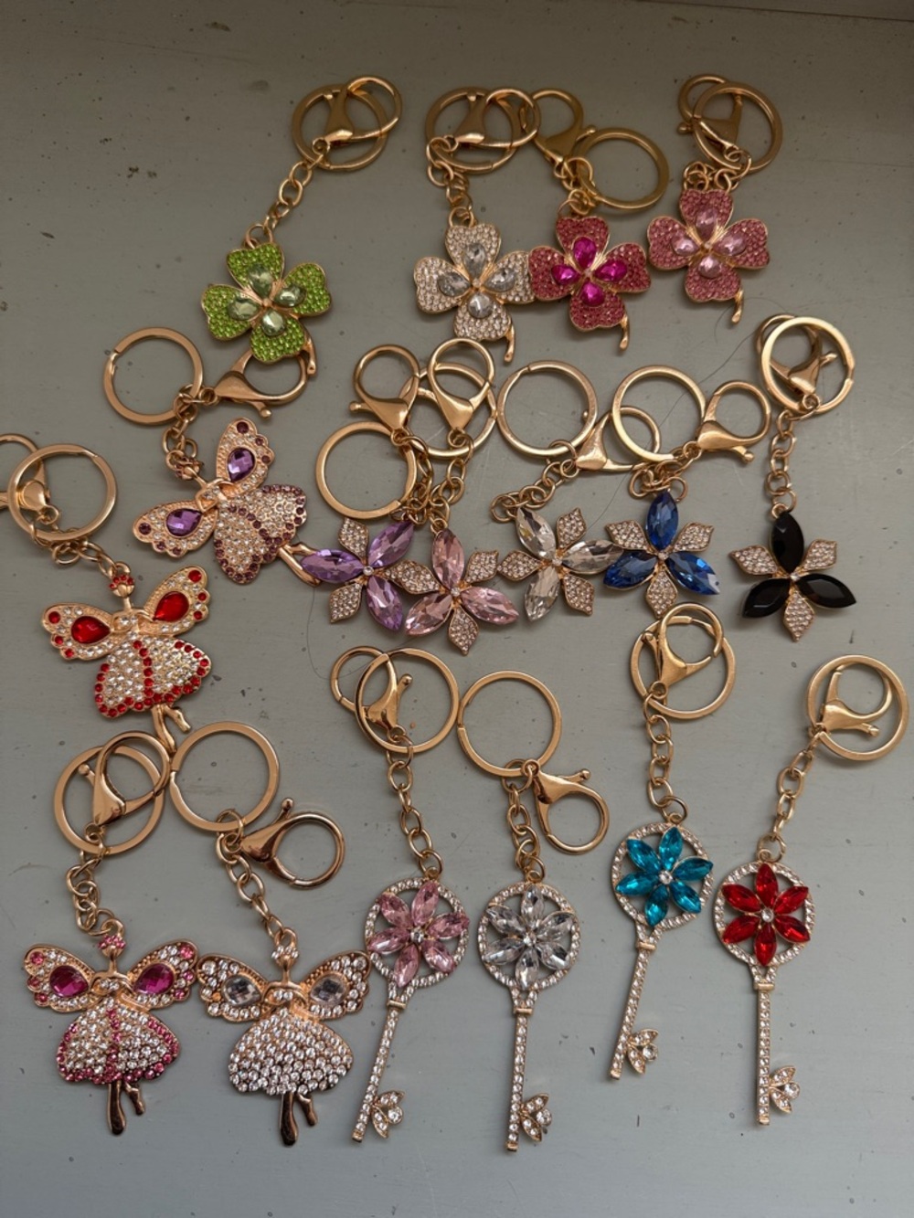 2 charms Winner choice Gold-Tone Multi-Color Crystal Flower & Key Keychain
